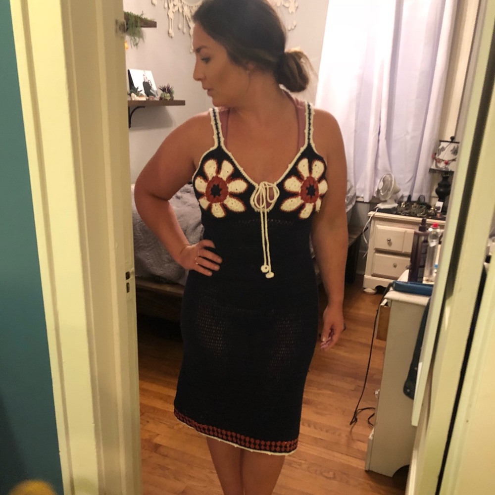 NWT Cleobella Crochet Flower Midi - Picture 3 of 3
